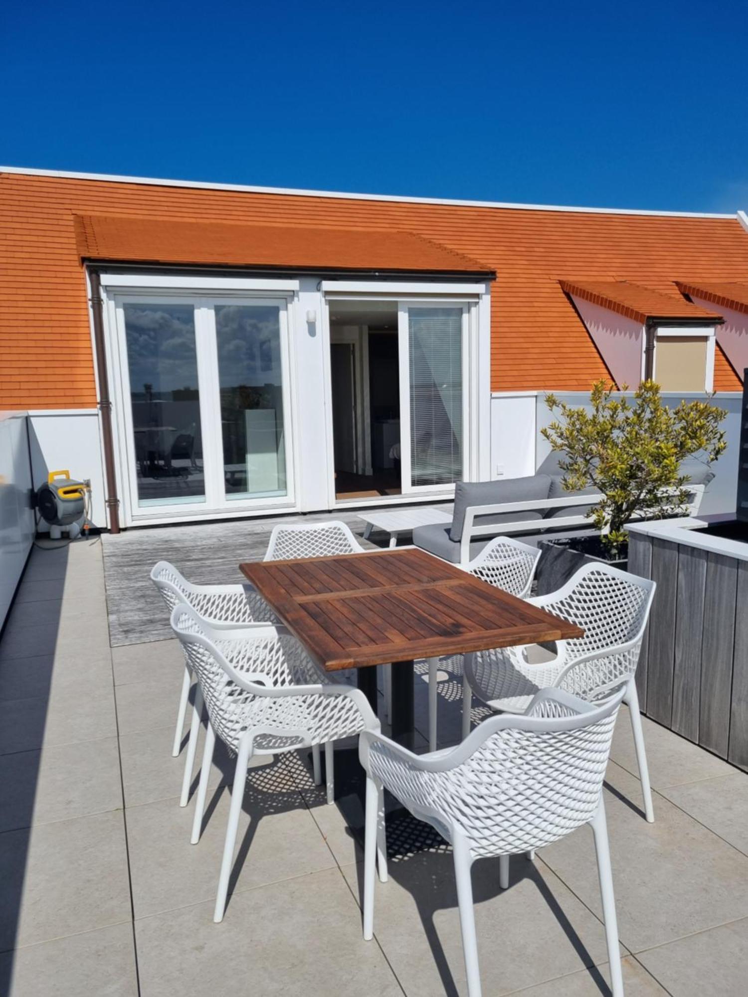 Penthouse Windkracht 10 Aan Het Strand Van Кадзанд Стая снимка